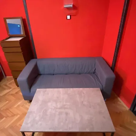 B42 Bed And Cafe Apartment *
