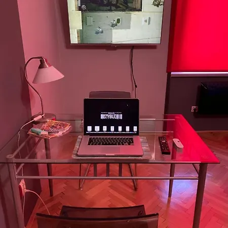 B42 Bed And Cafe Apartment